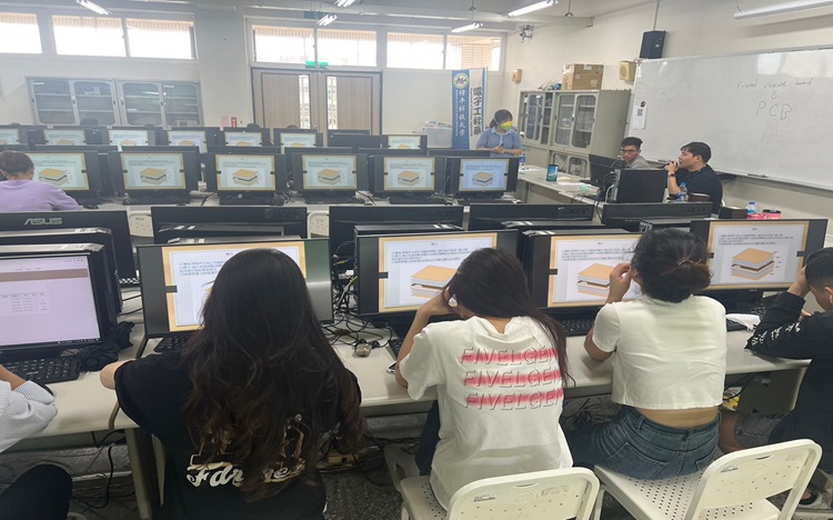 1141217面試技巧及如何提升新鮮人在職場上掌握時機提升競爭力講座